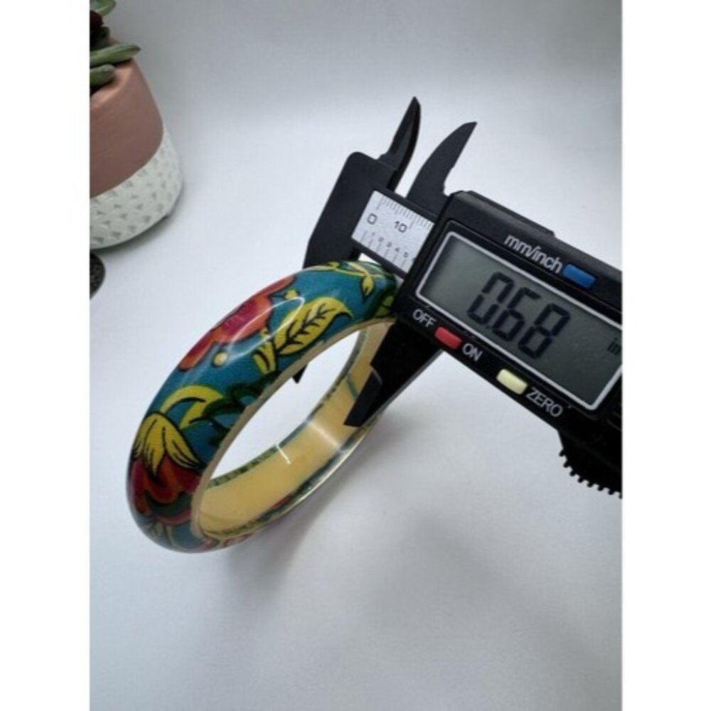 Authentic Lucite Floral Bangle Bracelets 8" Around Beautiful Vintage Boho - Picture 5 of 11